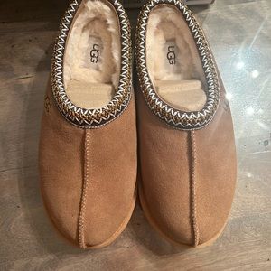 Ugg Tasman slippers